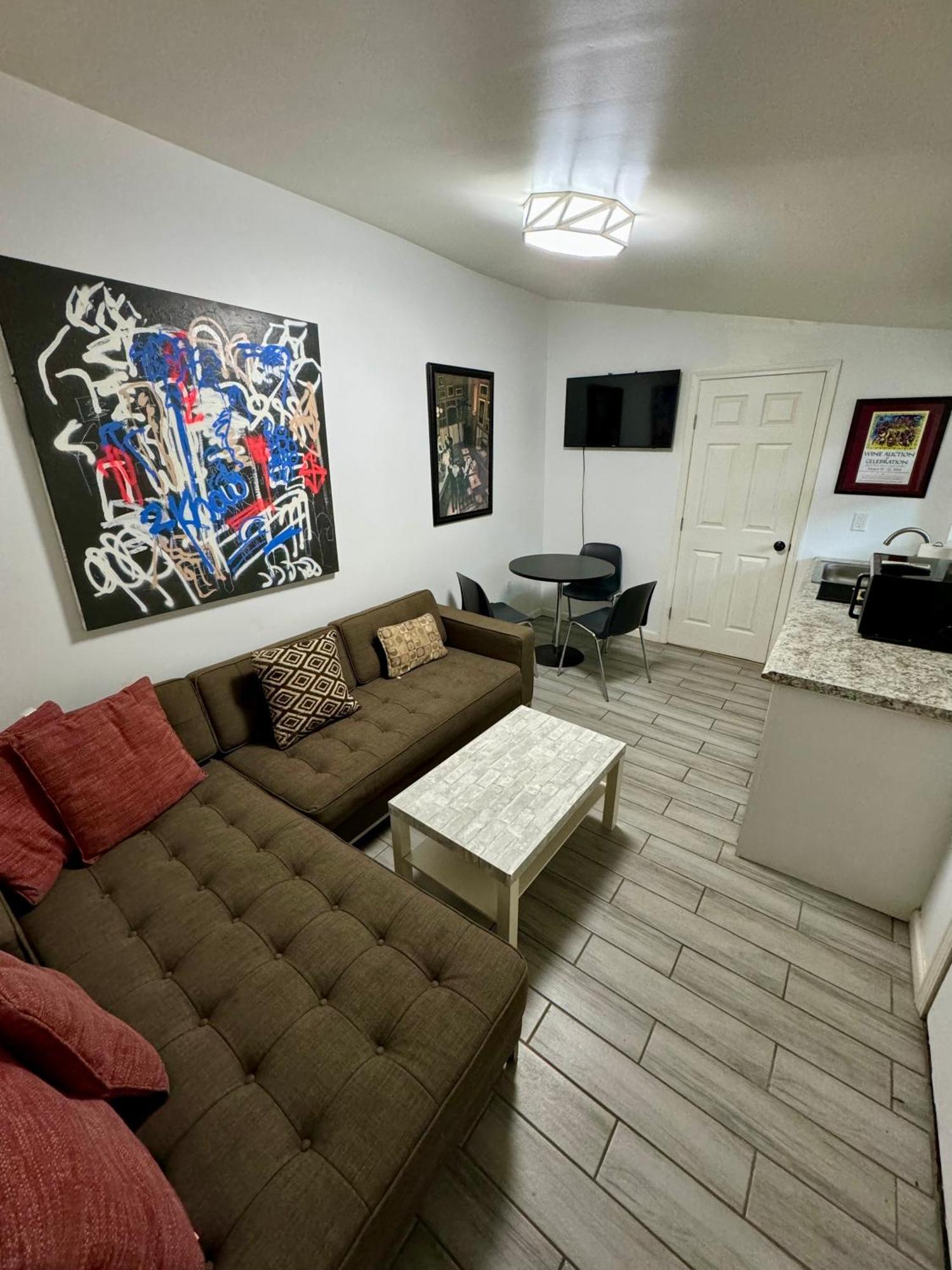 One Bedroom Apartment With Hot Tub 2 Blocks To Magazine Street Νέα Ορλεάνη Εξωτερικό φωτογραφία